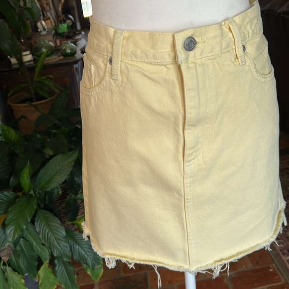 Lucky Brand Old Favorite  Denim Mini Skirt size 6 - Picture 4 of 15